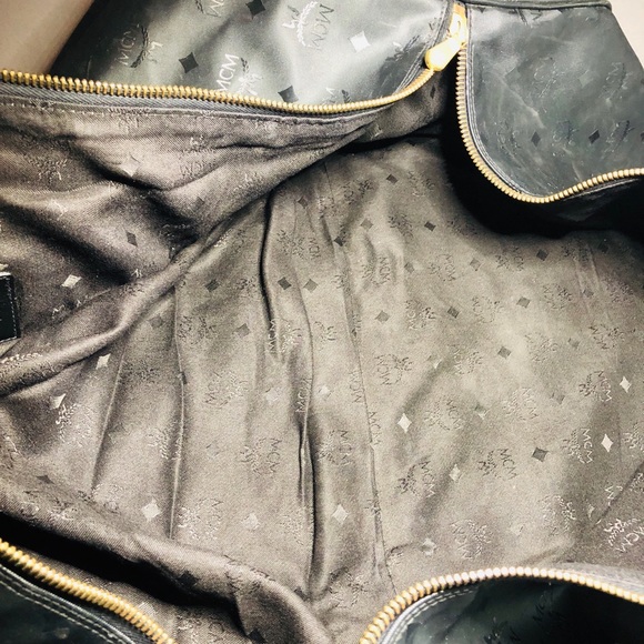 MCM Duffle - Picture 8 of 8
